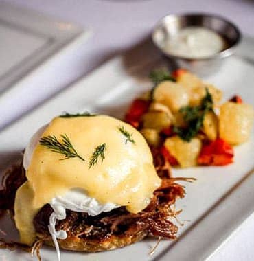 Eggs benedict