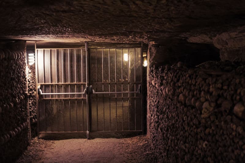 online paris catacombs tour