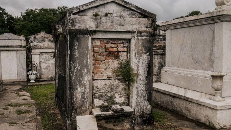 Ever wonder why New Orleans has above ground burial?