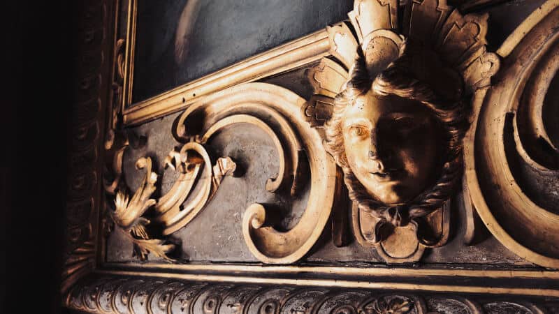 Discover the many opulent carvings