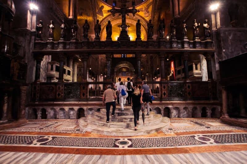 Exploring St Mark's Basilica without the crowd
